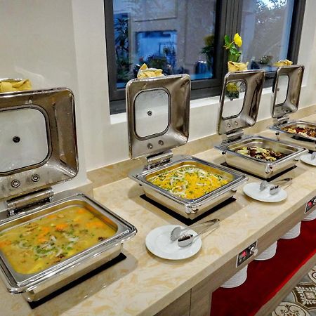 Crown Nguyen Hoang Hotel Nha Trang Dış mekan fotoğraf
