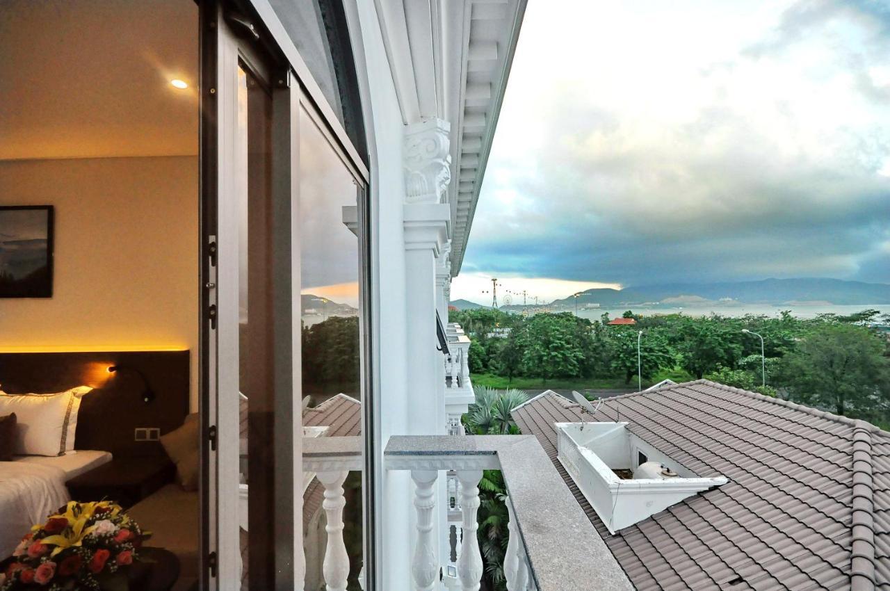 Crown Nguyen Hoang Hotel Nha Trang Dış mekan fotoğraf