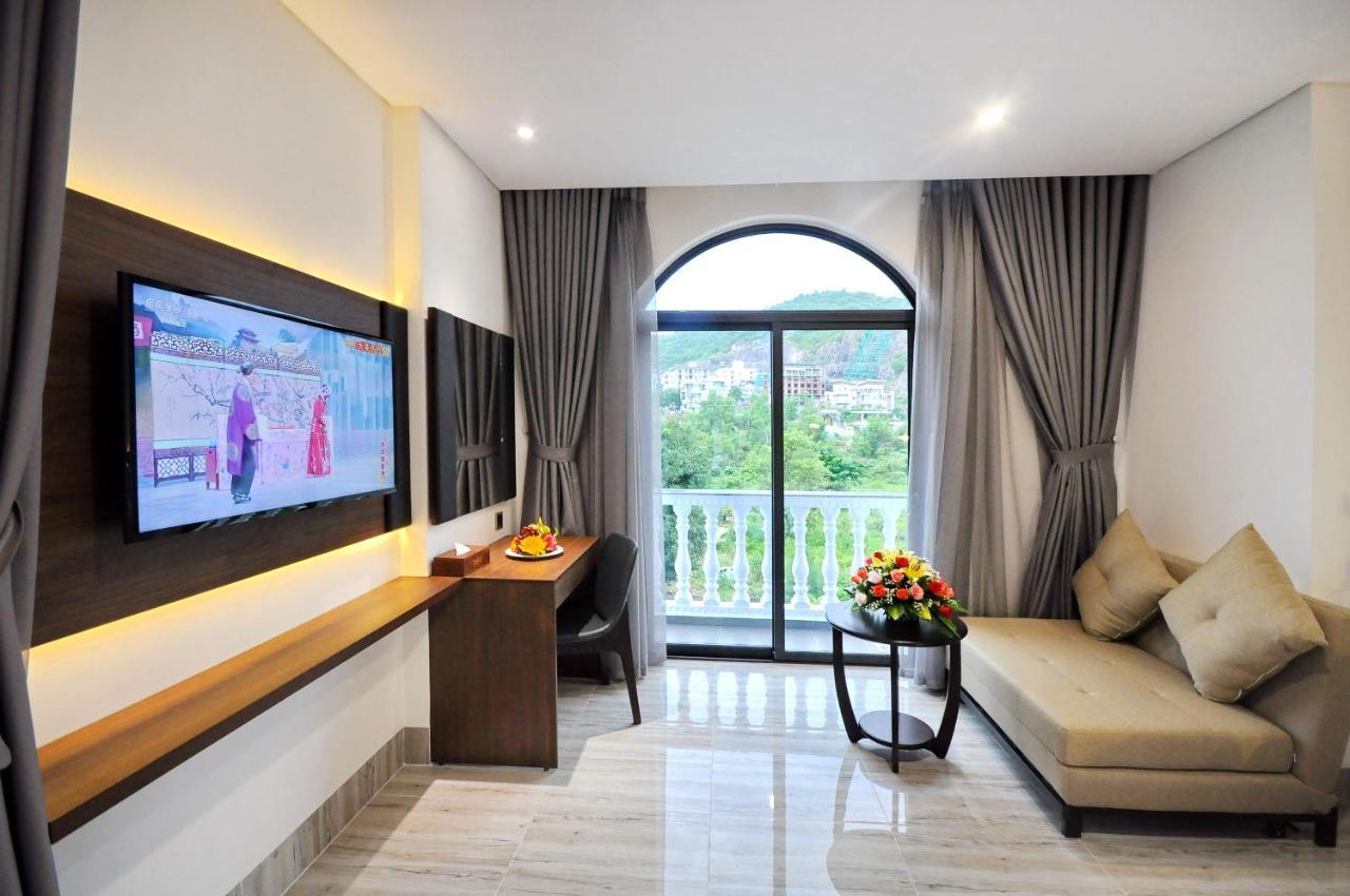Crown Nguyen Hoang Hotel Nha Trang Dış mekan fotoğraf