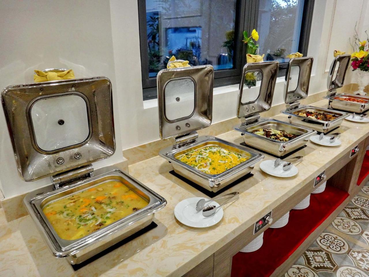 Crown Nguyen Hoang Hotel Nha Trang Dış mekan fotoğraf